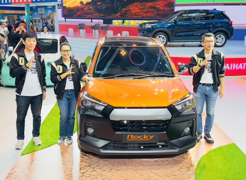 Daihatsu Rocky Limited Edition Dibongkar Habis