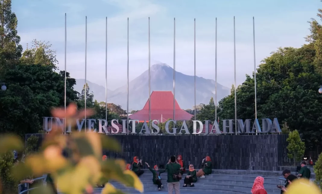 Mantan Rektor Singgung Ijazah dan Kuliah Jokowi Viral, UGM Buka Bunyi