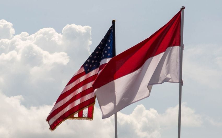 Mengapa Paket Tarif 14 Negara Trump Sasar Indonesia