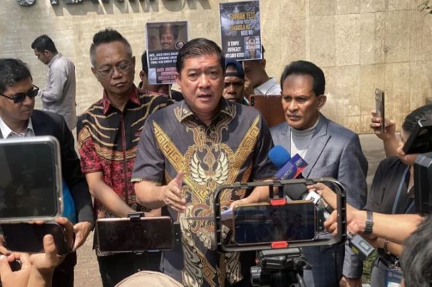 Silfester Matutina Belum Ditahan sebab Eksis Kerabat di Kejari Jaksel