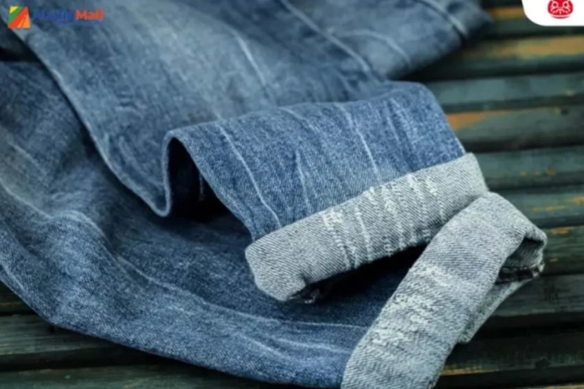 Tips Merawat Outfit Denim oleh Dokter Tirta