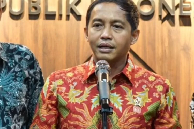 DPR Soroti Menhut Main Domino Berbarengan Tersangka