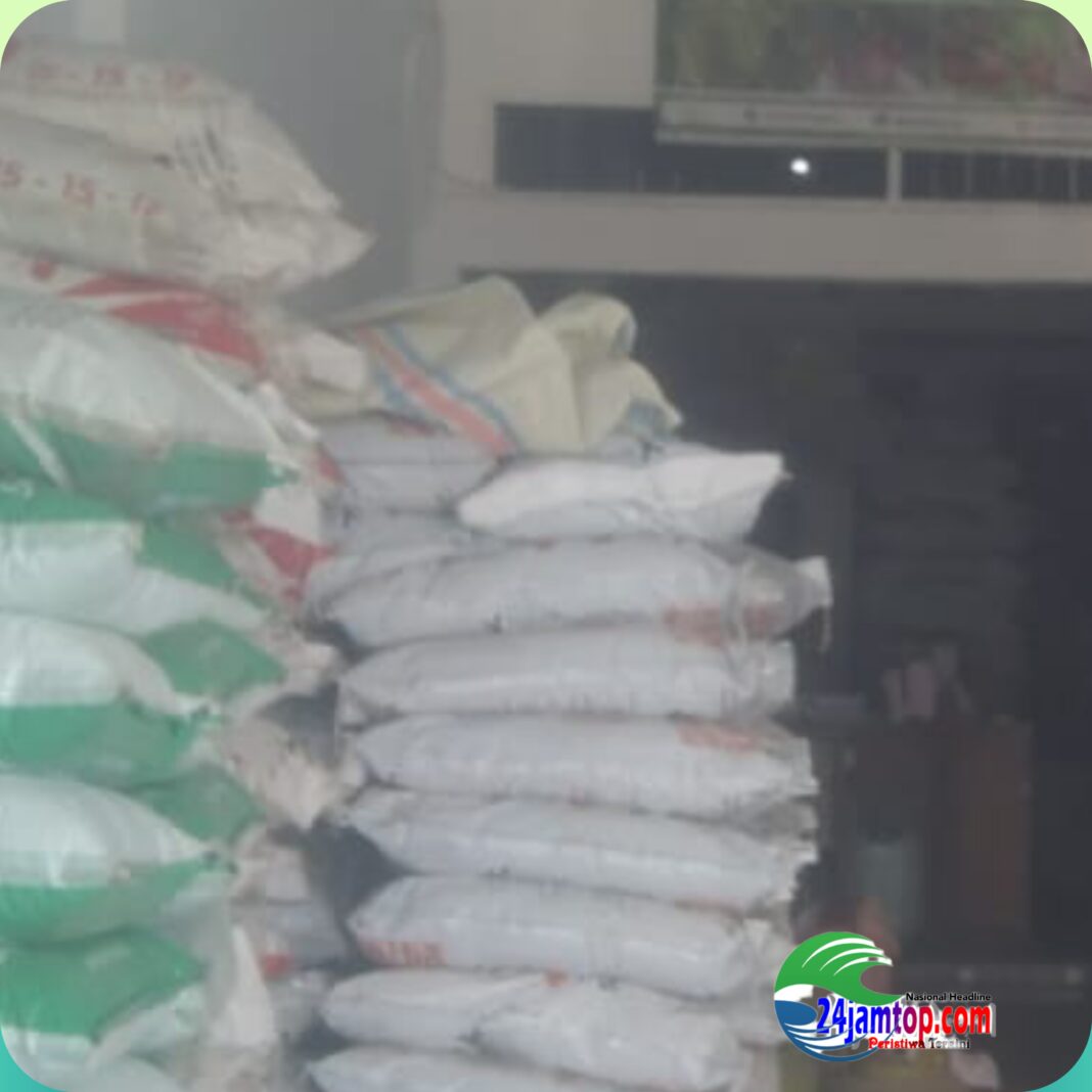 Hari Tani Nasional: Petani Keluhkan Harga Pupuk Subsidi Mahal