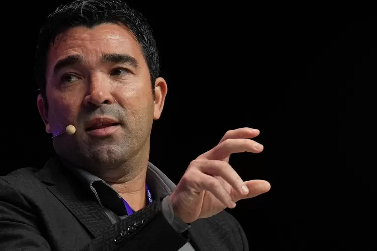 Xavi Jadi Pelatih Baru Manchester United?! Legenda Barcelona Sudah Siap Berangkat Gantikan Ruben Amorim