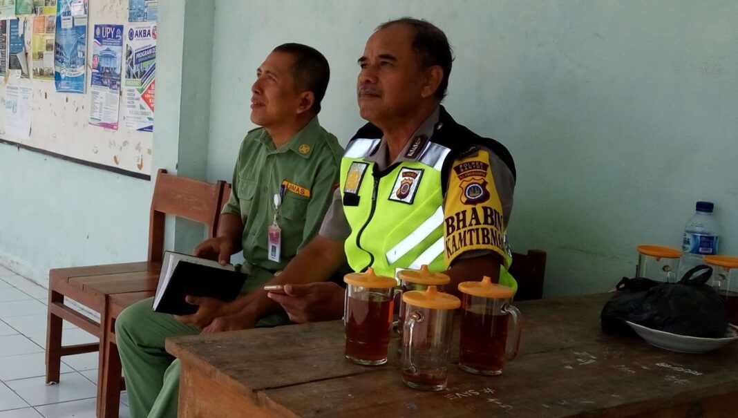 Bhabinkamtibmas Kalurahan Poncosari Laksanakan PSN di Dusun Sambeng 3