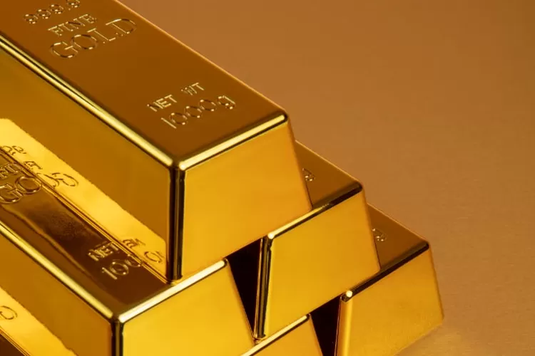 Harga Emas Antam Turun Drastis