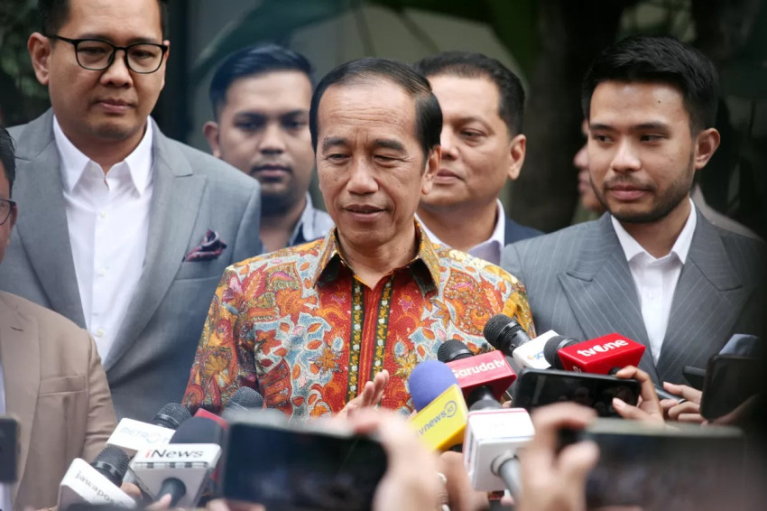 Pengacara Tegaskan Lembar Ratifikasi Skripsi Jokowi Ada