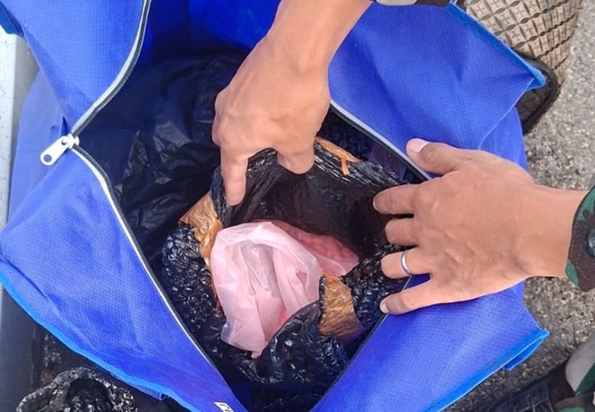 Ratusan Ribu Ekstasi Ditemukan dalam Mobil Kecelakaan di Tol Trans Sumatera