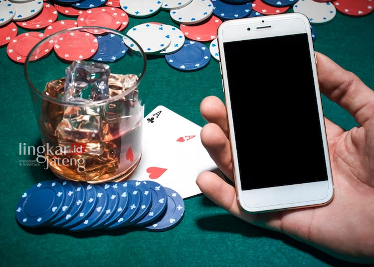 Judi Online Makin Menjamur, OJK Perintahkan Blokir Rekening Ini