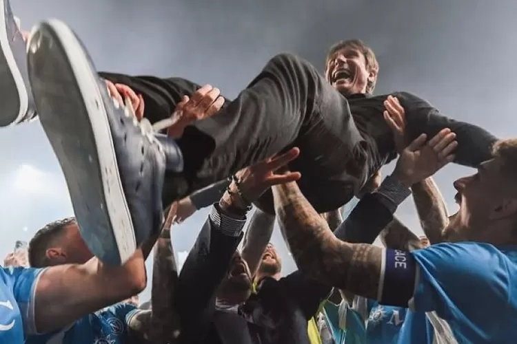 Napoli Kampiun Supercoppa: David Neres Menggila, Antonio Conte Merendah Walau Raih Gelar Ganda Bersejarah