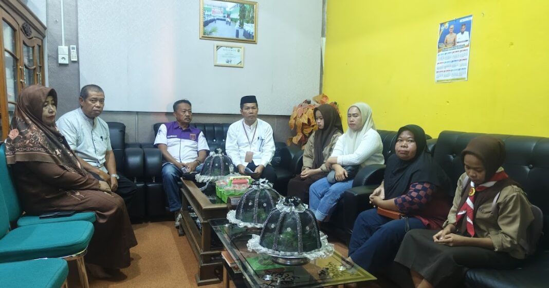 Prabowo Soroti Siswa Kurang Ajar, Komisi X DPR Mohon Ortu Dukung Guru Tegas