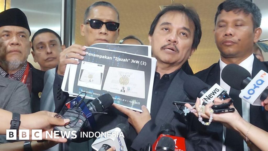 KPU Diperintahkan Buka Salinan Ijazah Jokowi