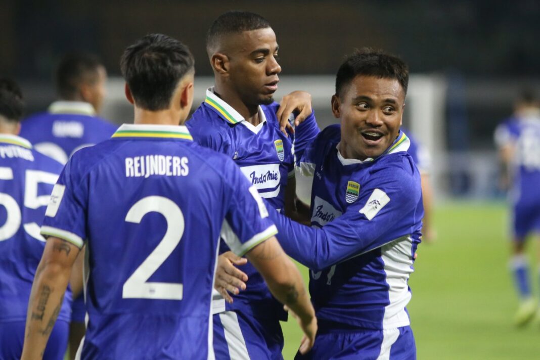 Persib Bandung Percaya Didukung Masyarakat Indonesia di Babak 16 Akbar