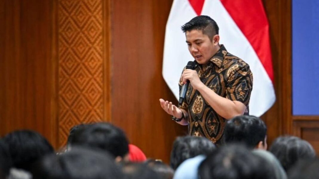 Seskab Teddy: Presiden Prabowo jika ke Luar Negeri Bawa Hasil dan Akibat Positif ke Indonesia