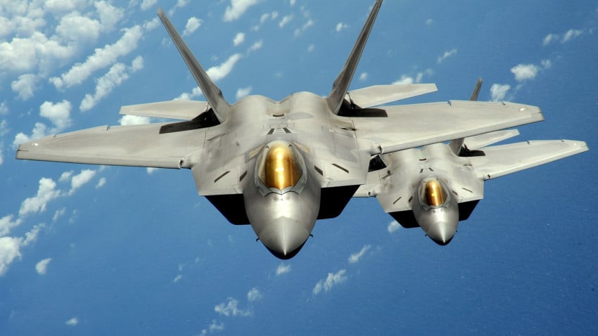 12 Jet Tempur F-22 AS Mendarat di Israel
