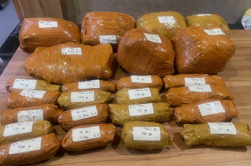 3 Orang Ditangkap di Cawang, Ganja Seberat 9,4 Kg Disita