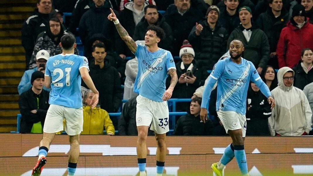Evaluasi pemeran Man City vs Fulham: Giliranmu, Arsenal! Erling Haaland dan Antoine Semenyo memimpin agresi yang mengesankan, sementara Nico O'Reilly dan Phil Foden juga tampil impresif.
