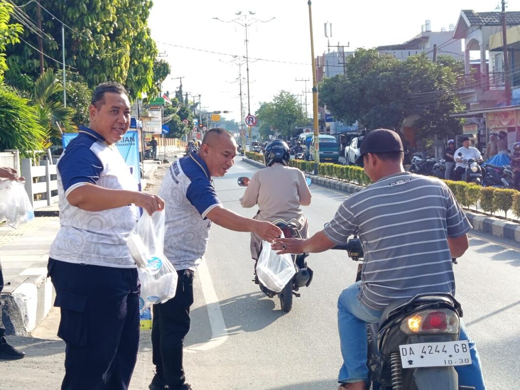 Momentum Ramadhan, Kalapas Kotabaru Lakukan Pemeriksaan Handphone Pegawai Tangkal Judi Online