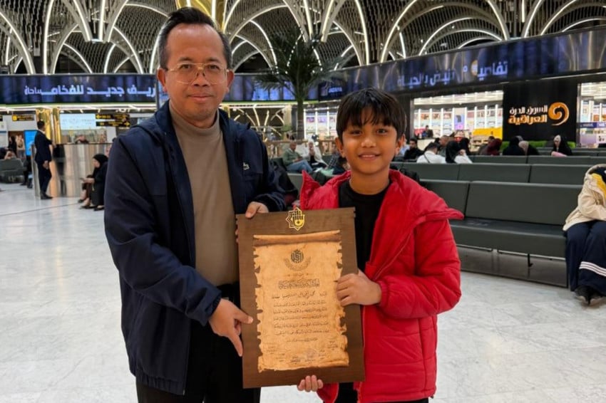 Prestasi Membanggakan: Qari Cilik Asal NTB Kampiun I MTQ Internasional